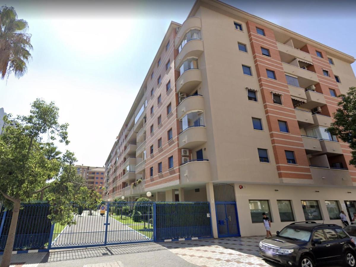 Holidays2malaga Ayala 450 Mts From & Terrace Appartement Málaga