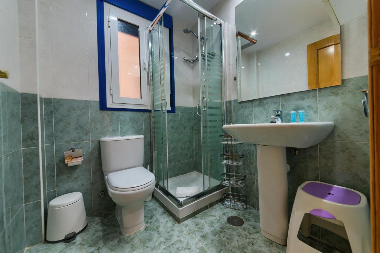 Holidays2malaga Ayala 450 Mts From & Terrace Appartement Málaga